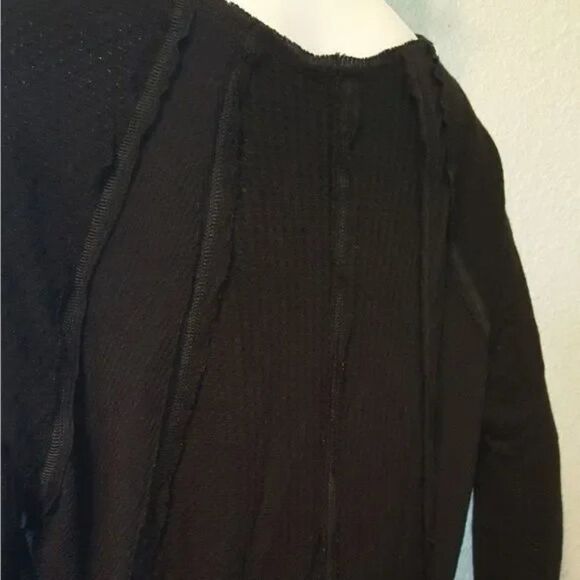 Free People Catalina V-Neck Thermal Top - size Small in Black. - Picture 4 of 11